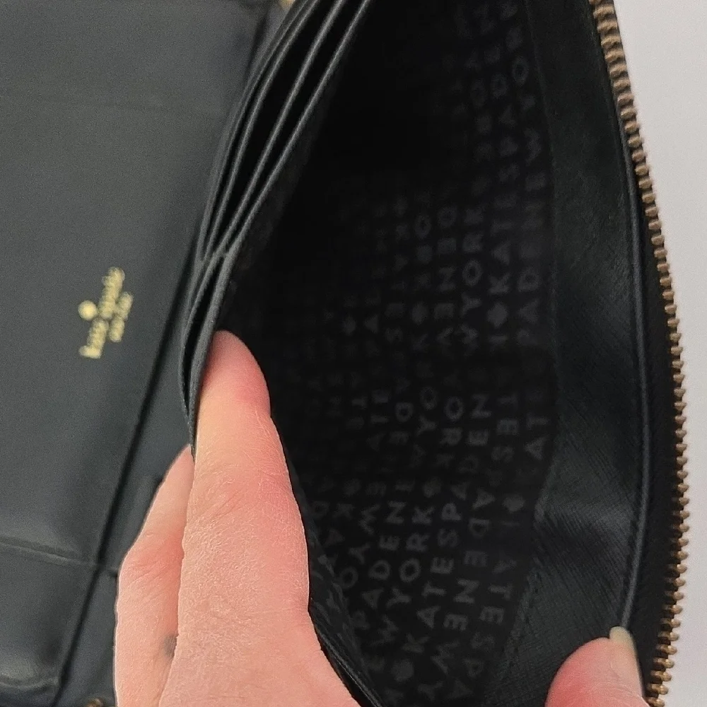 Kate Spade Black Leather Zip Around Wallet/Clutch EUC 8.5